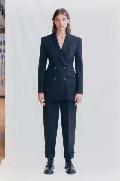 Look 3